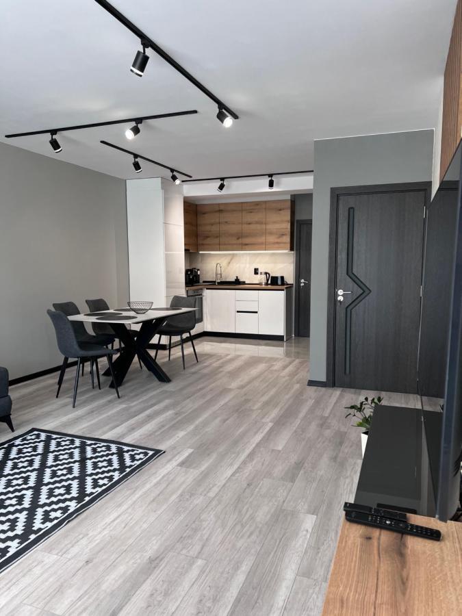 A-Brilliant, New! Spacious & Modern Apartment In Varna Whit Garage Ngoại thất bức ảnh