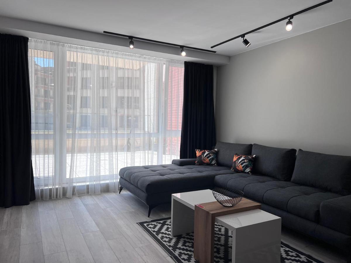 A-Brilliant, New! Spacious & Modern Apartment In Varna Whit Garage Ngoại thất bức ảnh