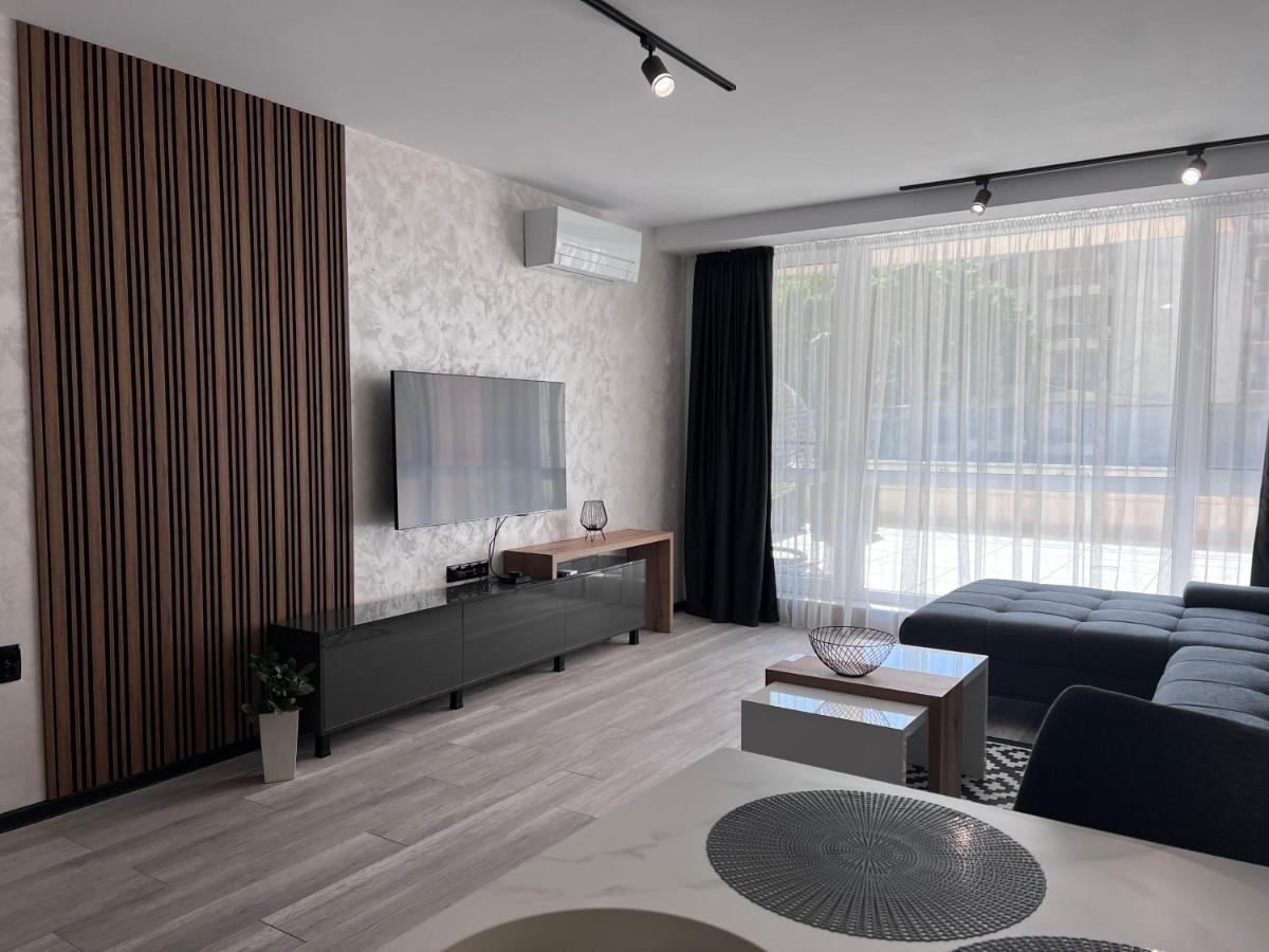 A-Brilliant, New! Spacious & Modern Apartment In Varna Whit Garage Ngoại thất bức ảnh